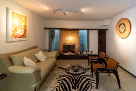 Casa à venda com 249m², 3 quartos e 4 vagas Casa à venda com 249m², 3 quartos e 4 vagasSala 2