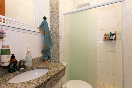 Casa de condomínio à venda com 160m², 3 quartos e 2 vagas Casa de condomínio à venda com 160m², 3 quartos e 2 vagasBanheiro