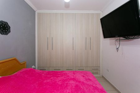 Casa de condomínio à venda com 160m², 3 quartos e 2 vagas Casa de condomínio à venda com 160m², 3 quartos e 2 vagasSuíte