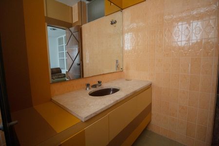 Apartamento para alugar com 288m², 4 quartos e 3 vagasBanheiro