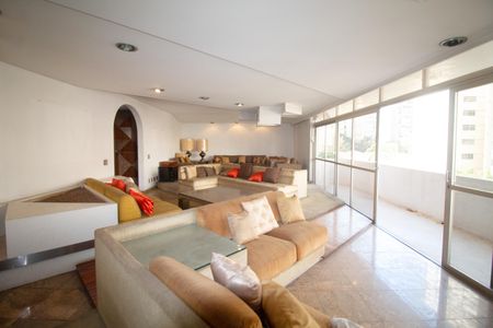 Apartamento para alugar com 288m², 4 quartos e 3 vagasSala