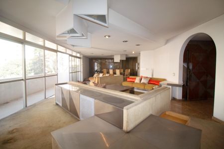 Apartamento para alugar com 288m², 4 quartos e 3 vagasSala