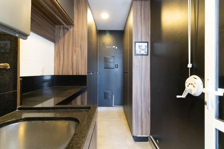 Apartamento à venda com 93m², 2 quartos e 2 vagas Apartamento à venda com 93m², 2 quartos e 2 vagasÁrea de Serviço