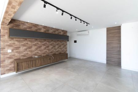 Apartamento à venda com 93m², 2 quartos e 2 vagas Apartamento à venda com 93m², 2 quartos e 2 vagasSala