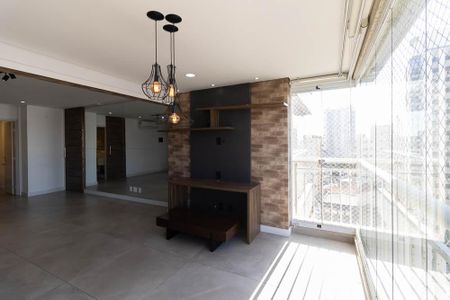 Apartamento à venda com 93m², 2 quartos e 2 vagas Apartamento à venda com 93m², 2 quartos e 2 vagasVaranda