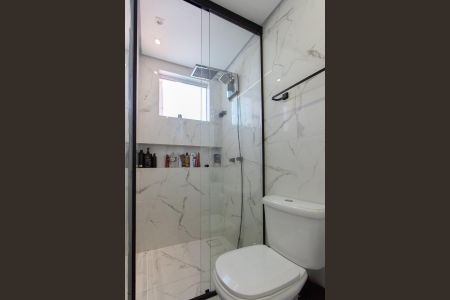 Apartamento para alugar com 136m², 3 quartos e 2 vagas Apartamento para alugar com 136m², 3 quartos e 2 vagasBanheiro da Suíte