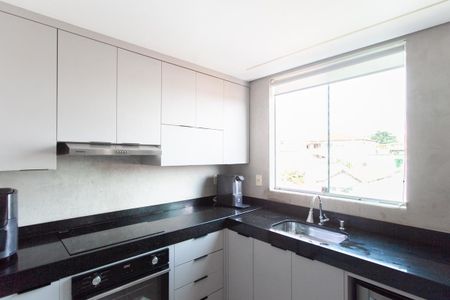 Apartamento para alugar com 136m², 3 quartos e 2 vagas Apartamento para alugar com 136m², 3 quartos e 2 vagasCozinha