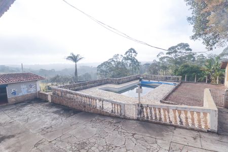 Casa para alugar com 5285m², 3 quartos e 8 vagasQuintal