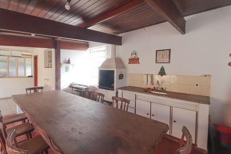 Casa para alugar com 5285m², 3 quartos e 8 vagasCasa 2