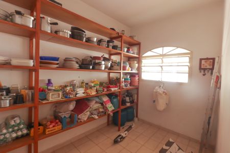 Casa para alugar com 5285m², 3 quartos e 8 vagasCozinha e Área de Serviço