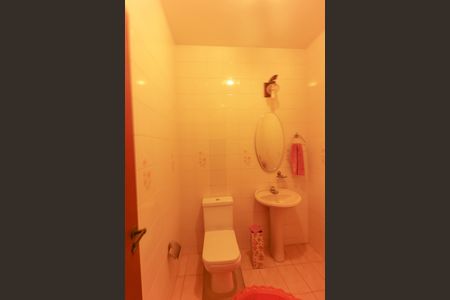 Casa para alugar com 5285m², 3 quartos e 8 vagasLavabo