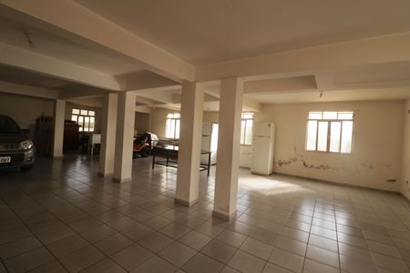 Casa para alugar com 5285m², 3 quartos e 8 vagasGaragem