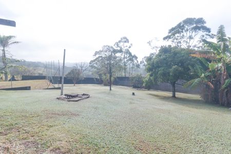 Casa para alugar com 5285m², 3 quartos e 8 vagasQuintal