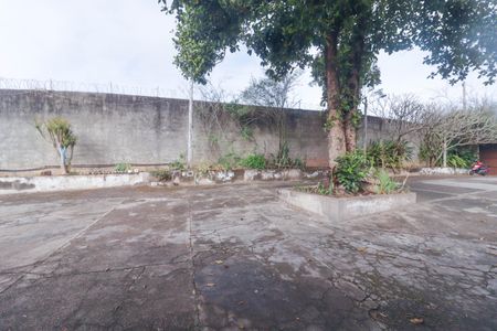 Casa para alugar com 5285m², 3 quartos e 8 vagasQuintal