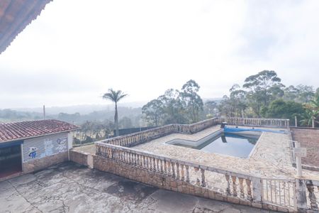 Casa para alugar com 5285m², 3 quartos e 8 vagasQuintal