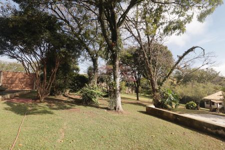 Casa para alugar com 5285m², 3 quartos e 8 vagasQuintal