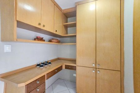Apartamento para alugar com 200m², 2 quartos e 1 vagaCopa