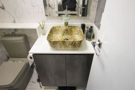 Apartamento à venda com 60m², 2 quartos e 1 vagaBanheiro da Suíte