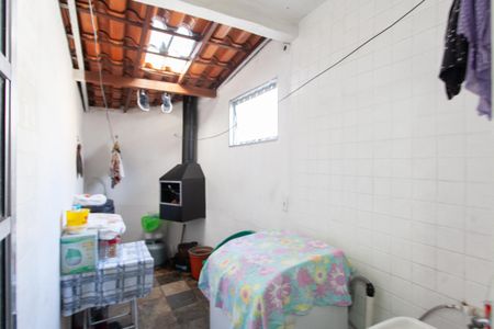 Casa à venda com 120m², 2 quartos e 2 vagasÁrea de Serviço