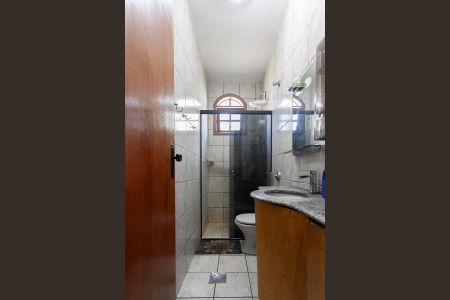 Casa à venda com 120m², 2 quartos e 2 vagasBanheiro Social