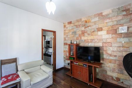 Sala de casa à venda com 2 quartos, 120m² em Santa Amelia, Belo Horizonte