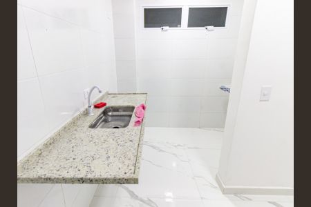 Apartamento à venda com 60m², 2 quartos e sem vaga Apartamento à venda com 60m², 2 quartos e sem vagaCozinha e Área de Serviço