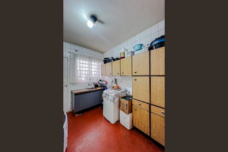 Casa à venda com 240m², 2 quartos e 2 vagasCozinha