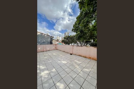 Casa à venda com 240m², 2 quartos e 2 vagasÁrea externa