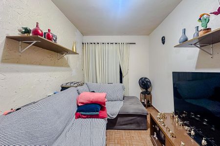 Casa à venda com 240m², 2 quartos e 2 vagasSala