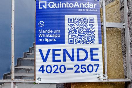 Casa à venda com 240m², 2 quartos e 2 vagasPlaquinha