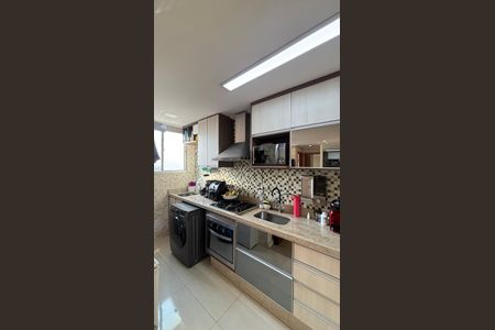 Apartamento para alugar com 50m², 2 quartos e 2 vagas Apartamento para alugar com 50m², 2 quartos e 2 vagasCozinha