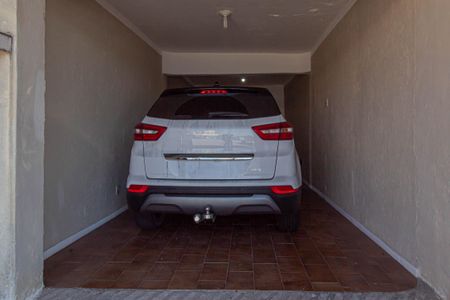 Casa à venda com 155m², 5 quartos e 2 vagas Casa à venda com 155m², 5 quartos e 2 vagasGaragem