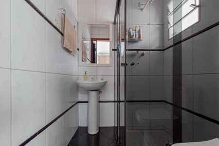 Casa à venda com 155m², 5 quartos e 2 vagas Casa à venda com 155m², 5 quartos e 2 vagasBanheiro