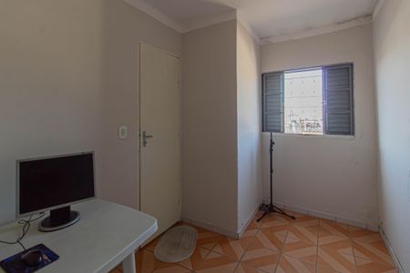 Casa à venda com 155m², 5 quartos e 2 vagas Casa à venda com 155m², 5 quartos e 2 vagasQuarto 1