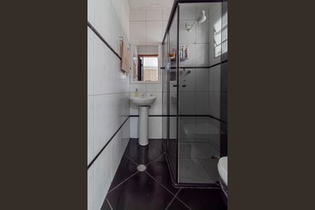 Casa à venda com 155m², 5 quartos e 2 vagas Casa à venda com 155m², 5 quartos e 2 vagasBanheiro