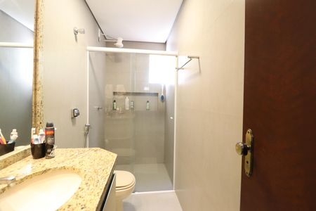 Casa para alugar com 350m², 4 quartos e 4 vagasBanheiro Suíte 1