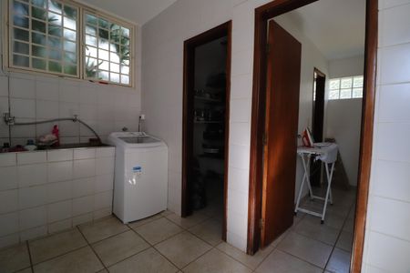 Casa para alugar com 350m², 4 quartos e 4 vagasÁrea de Serviço