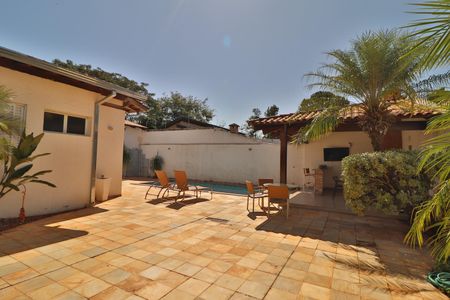 Casa para alugar com 350m², 4 quartos e 4 vagasQuintal