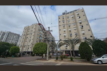 Apartamento para alugar com 80m², 3 quartos e 1 vaga Apartamento para alugar com 80m², 3 quartos e 1 vagaFachada