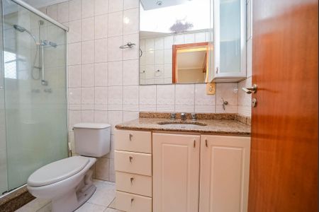Apartamento para alugar com 80m², 3 quartos e 1 vaga Apartamento para alugar com 80m², 3 quartos e 1 vagaBanheiro da Suíte