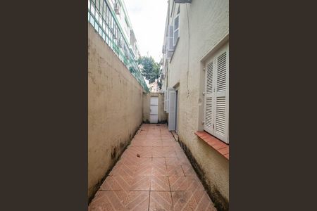 Apartamento à venda com 90m², 2 quartos e sem vagaVista/Sala /Jardim interno