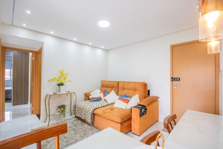 Apartamento à venda com 56m², 2 quartos e 1 vaga Apartamento à venda com 56m², 2 quartos e 1 vagaSala