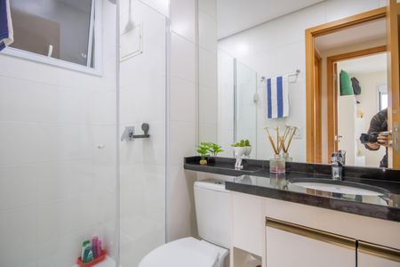 Apartamento à venda com 56m², 2 quartos e 1 vaga Apartamento à venda com 56m², 2 quartos e 1 vagaBanheiro 2