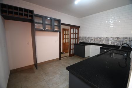 Casa para alugar com 170m², 3 quartos e 4 vagasCozinha