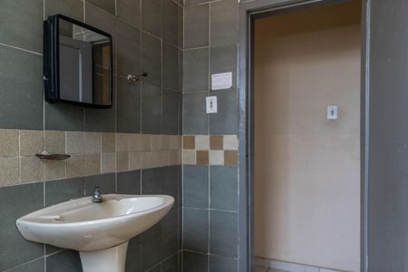 Casa à venda com 68m², 2 quartos e sem vaga Casa à venda com 68m², 2 quartos e sem vagaBanheiro Social