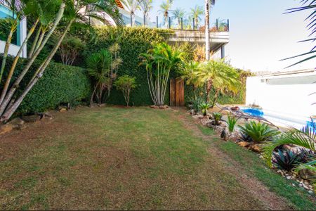 Casa para alugar com 600m², 5 quartos e 4 vagasÁrea externa