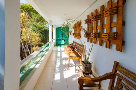 Casa para alugar com 600m², 5 quartos e 4 vagasVaranda