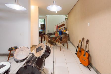 Casa para alugar com 600m², 5 quartos e 4 vagasSala 2