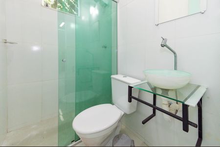 Casa para alugar com 600m², 5 quartos e 4 vagasBanheiro 1