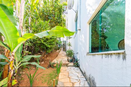 Casa para alugar com 600m², 5 quartos e 4 vagasÁrea externa